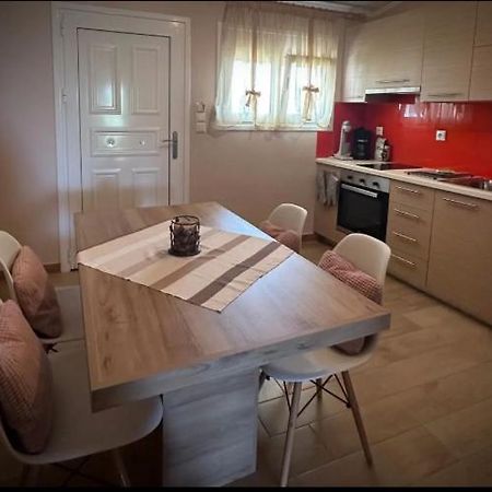 Paschali Apartment With 1 Bedroom In Ammoudia Parga Exterior foto